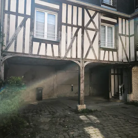 Adresse Cachee * Châlons-en-Champagne